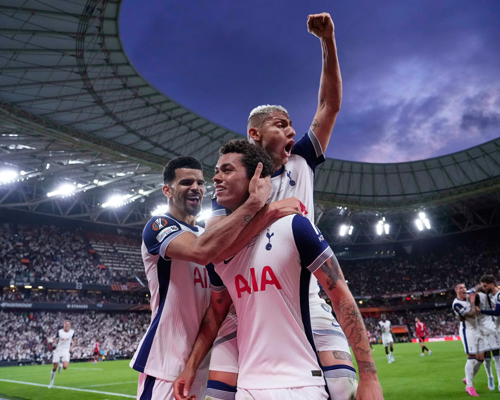 Tottenham đánh bại Man United trong trận chung kết Europa League, giành vé dự Champions League - ảnh 1