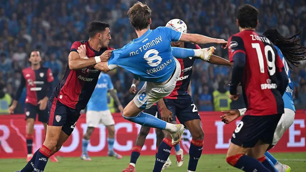 “Hàng thải” từ Man United đưa Napoli vô địch Serie A - ảnh 1