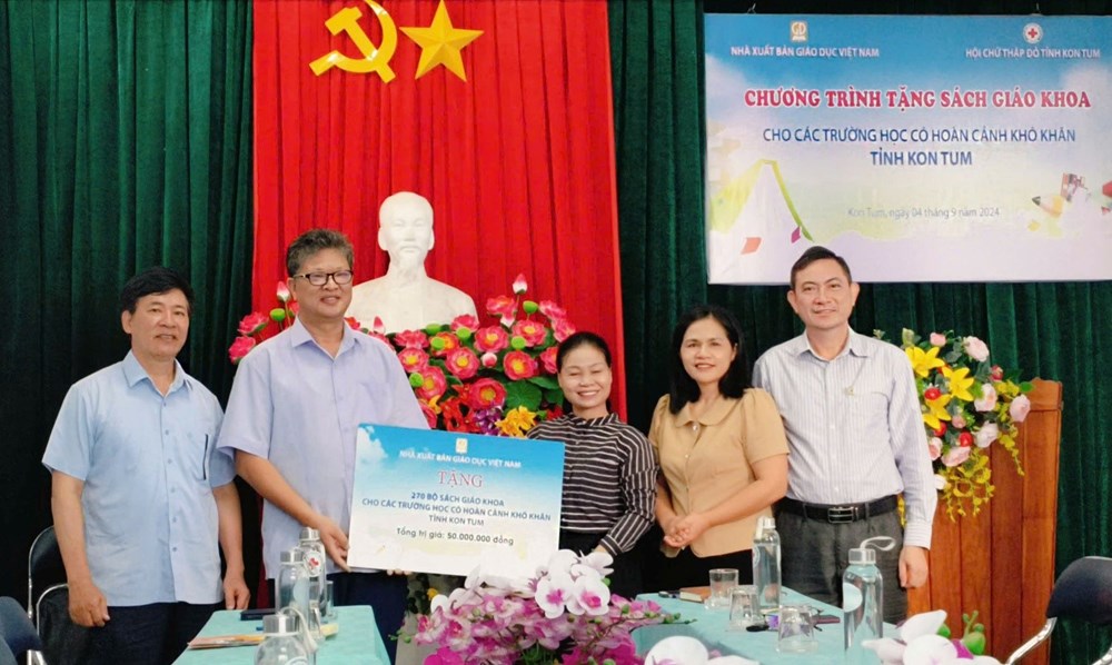68 năm NXBGDVN: Từ những trang sách đầu tiên đến hệ sinh thái giáo dục số - ảnh 3