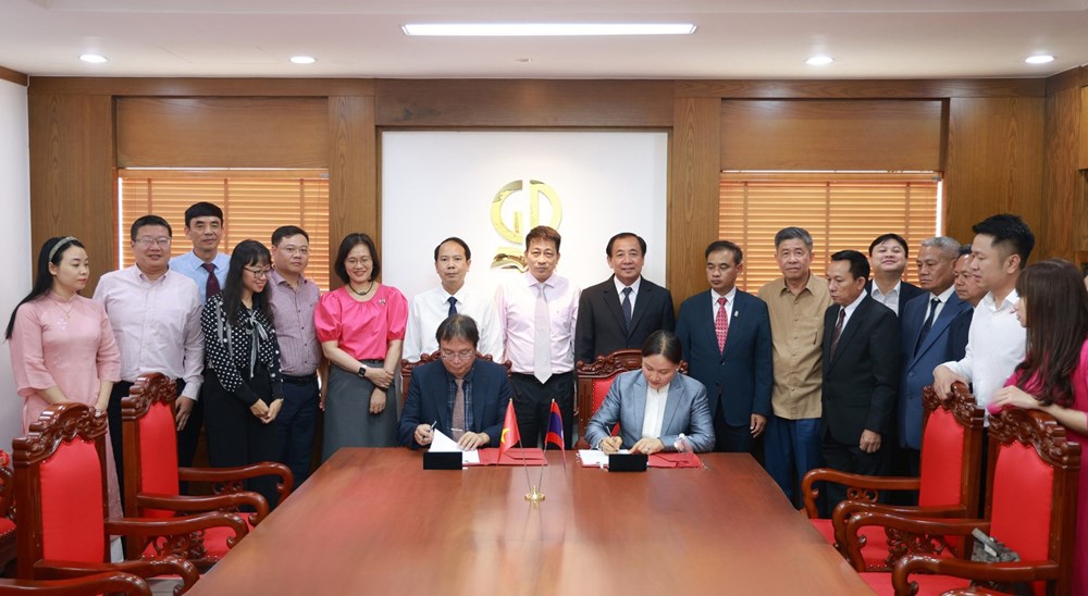 NXBGDVN ký kết thỏa thuận giai đoạn 2025–2027 với NXBGD-TT Lào - ảnh 4