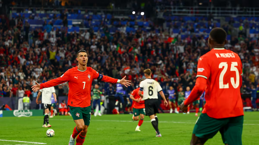 Ronaldo lập công, Bồ Đào Nha ngược dòng hạ gục tuyển Đức - ảnh 1