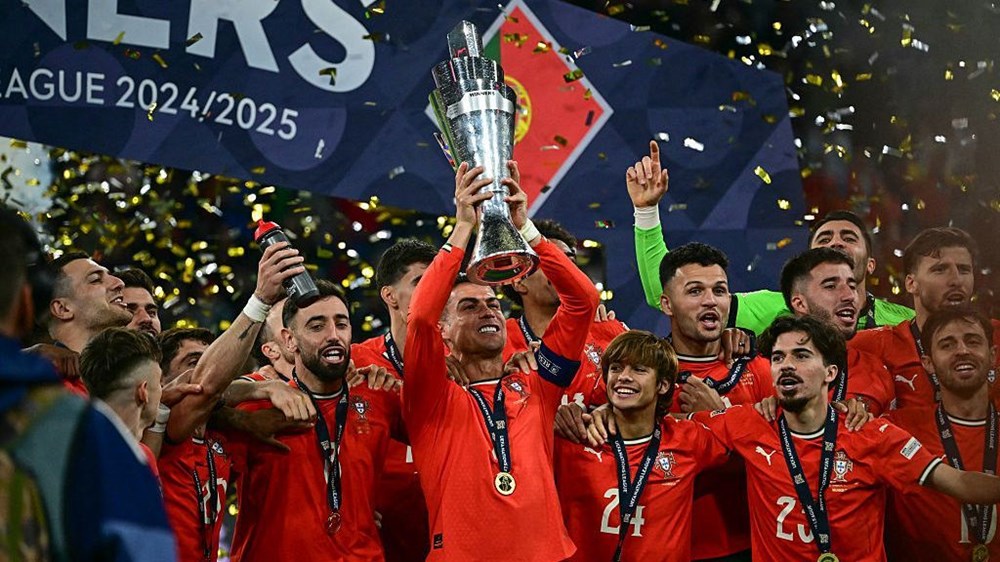 Bồ Đào Nha đánh bại Tây Ban Nha trên chấm luân lưu, lần thứ hai vô địch Nations League - ảnh 1