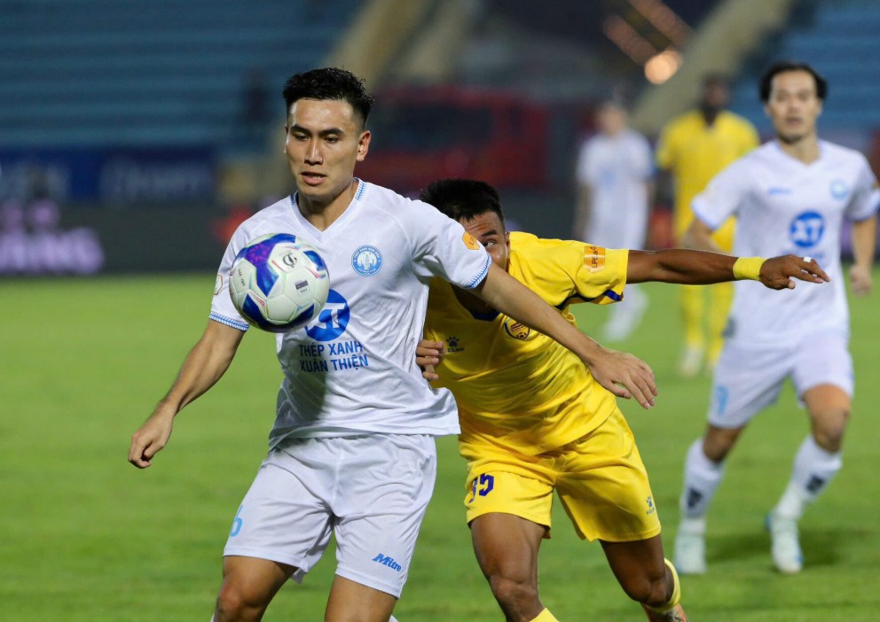 Nhận định trận đấu Quảng Nam vs Nam Định, 17h00 ngày 15.6: Một điểm sống còn, ba điểm đăng quang - ảnh 1