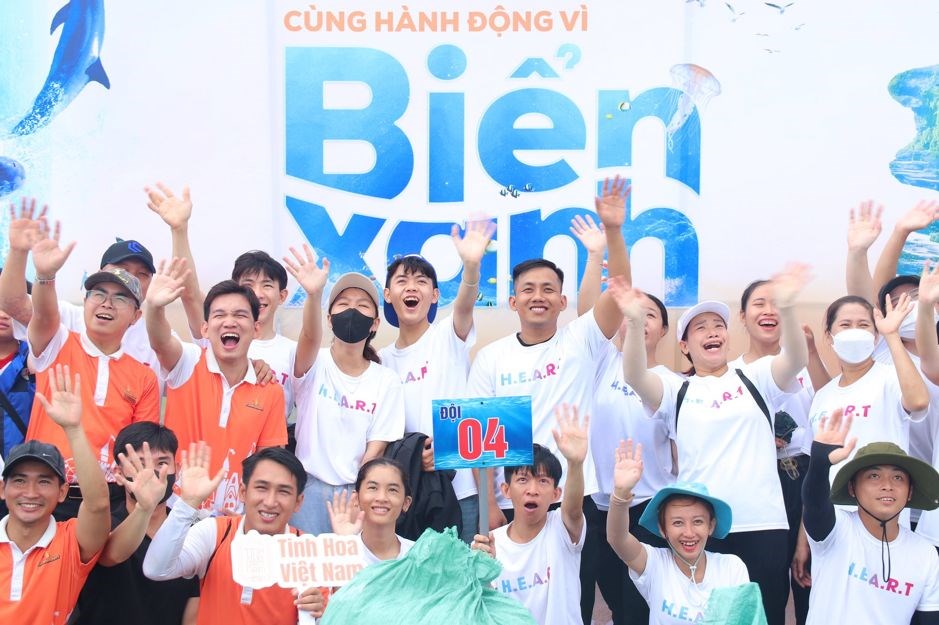 Gần 10.000 người vingroup và tình nguyện viên ra quân làm sạch bờ biển tại 28 tỉnh, thành phố - ảnh 12
