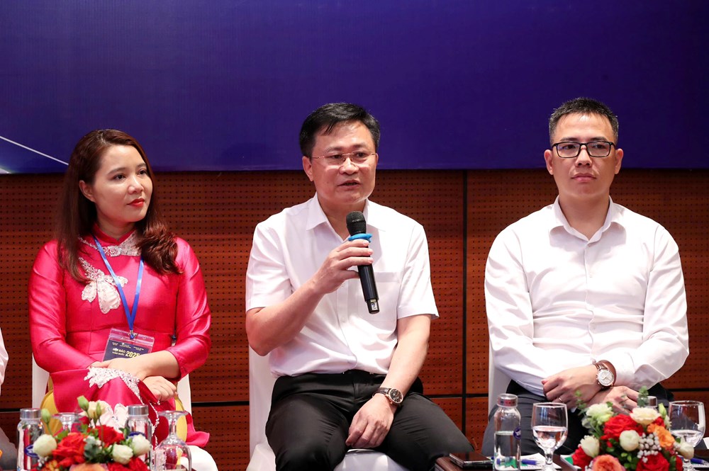 Thực hiện Nghị quyết 18 trong lĩnh vực báo chí: Tái định hình tư duy, nâng tầm vai trò người làm báo - ảnh 2