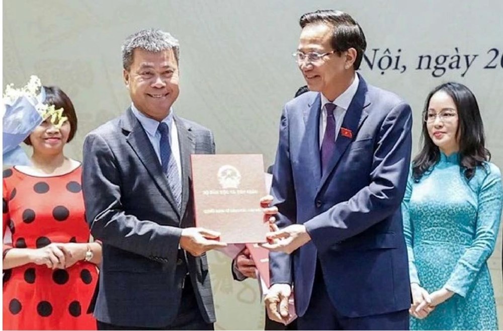 Ông Nguyễn Văn Bá làm Tổng biên tập Báo VietNamNet thuộc Bộ Dân tộc và Tôn giáo - ảnh 1