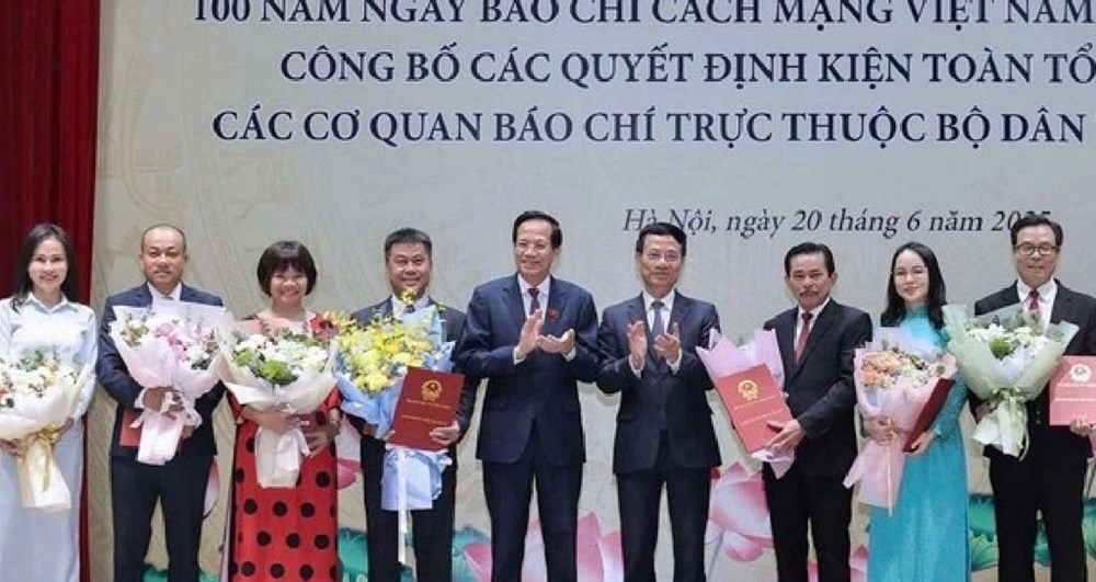 Ông Nguyễn Văn Bá làm Tổng biên tập Báo VietNamNet thuộc Bộ Dân tộc và Tôn giáo - ảnh 2