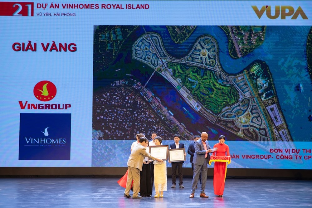 Vinhomes Royal Island đoạt giải Vàng về quy hoạch: Điểm đến mới của giới chuyên gia và nhà đầu tư quốc tế - ảnh 1