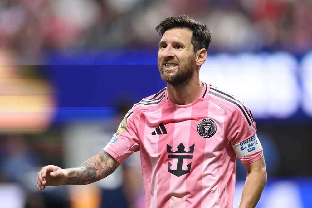 Messi được mời chào đến Saudi Arabia: Sẽ là màn tái ngộ Ronaldo? - ảnh 1