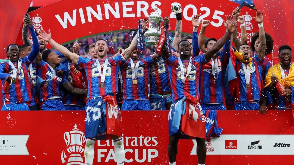 Crystal Palace bị UEFA tước suất dự Europa League, Nottingham Forest hưởng lợi - ảnh 2