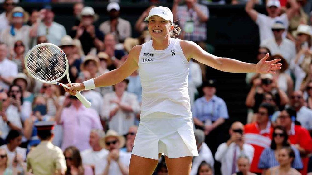 Tái hiện kỳ tích từ năm 1911, Iga Swiatek vô địch đơn nữ Wimbledon - ảnh 1