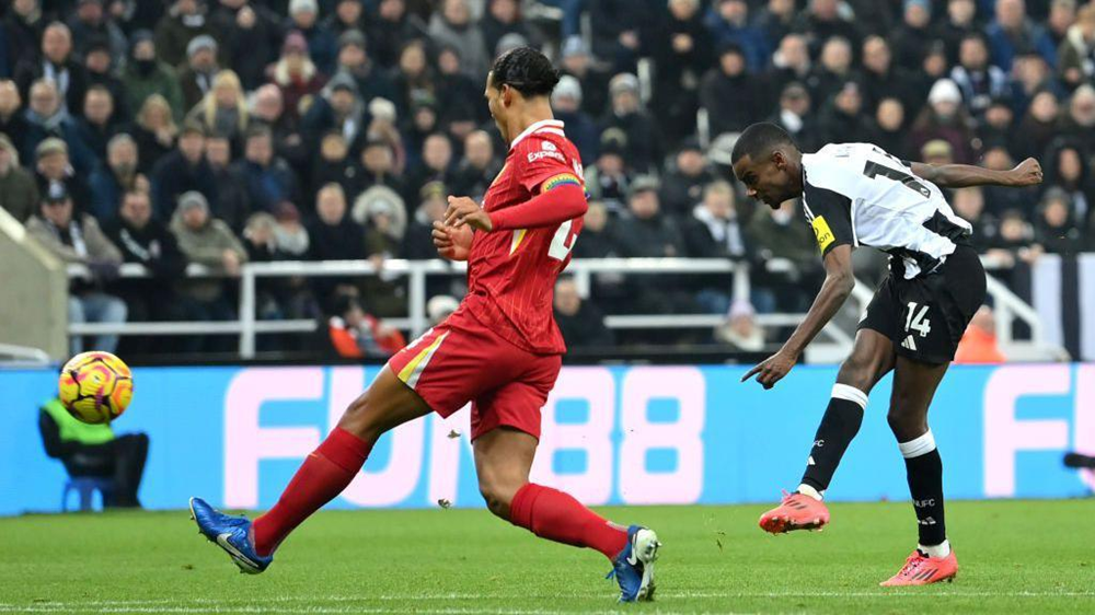 Tin chuyển nhượng bóng đá 16.7: Man United chuyển hướng từ Mbeumo sang Sesko, Liverpool tiếp cận Isak - ảnh 2