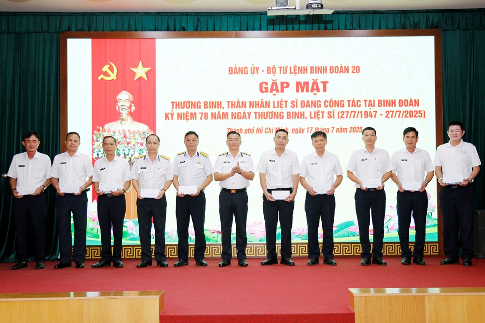 Binh đoàn 20 - Tổng Công ty Tân Cảng Sài Gòn: Gặp mặt, tặng quà thương binh, con liệt sĩ - ảnh 2