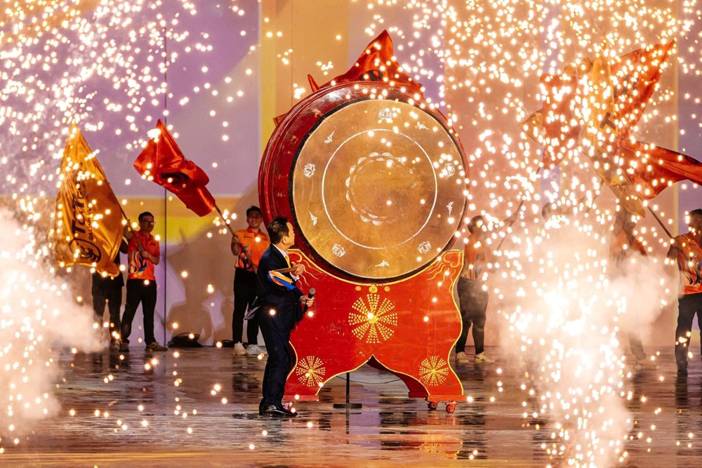 Khi Banker hạnh phúc - ảnh 4