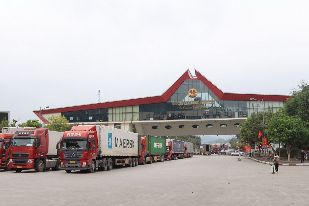 Tăng hiệu suất thông quan, Lạng Sơn điều chỉnh hoạt động tại các lối xuất nhập khẩu trọng điểm - ảnh 1