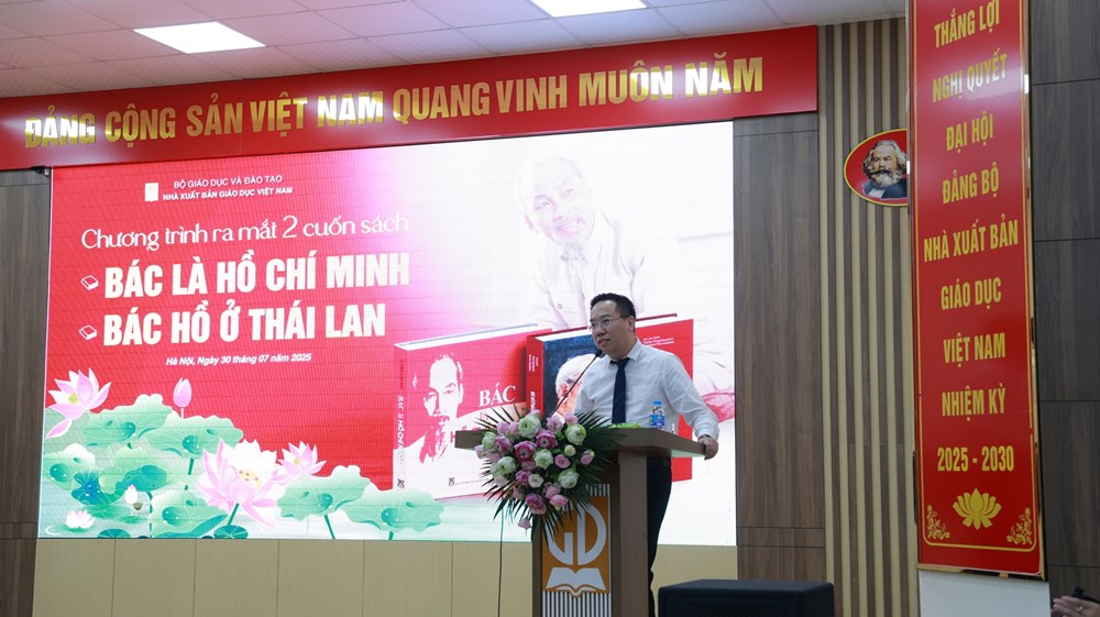 Nhà xuất bản Giáo dục Việt Nam ra mắt hai ấn phẩm đặc biệt về Chủ tịch Hồ Chí Minh - ảnh 3