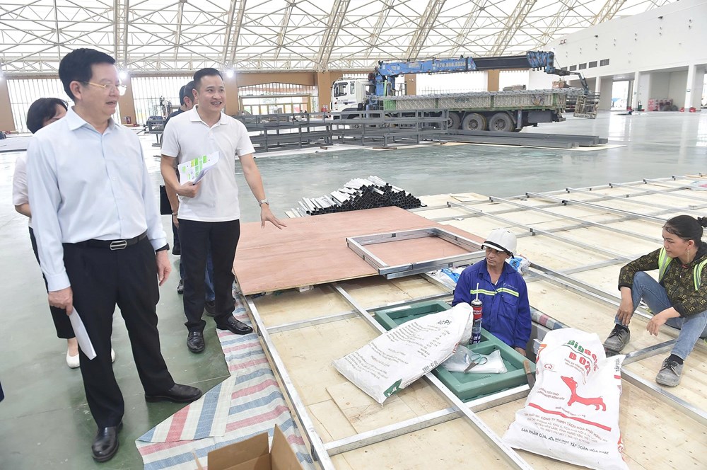 Phó Thủ tướng Mai Văn Chính hoan nghênh tiến độ thi công Triển lãm Thành tựu đất nước - ảnh 3