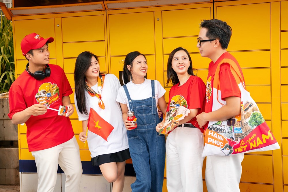SHB mang tinh thần “Hạnh phúc là người Việt Nam” vào từng món quà tri ân - ảnh 1