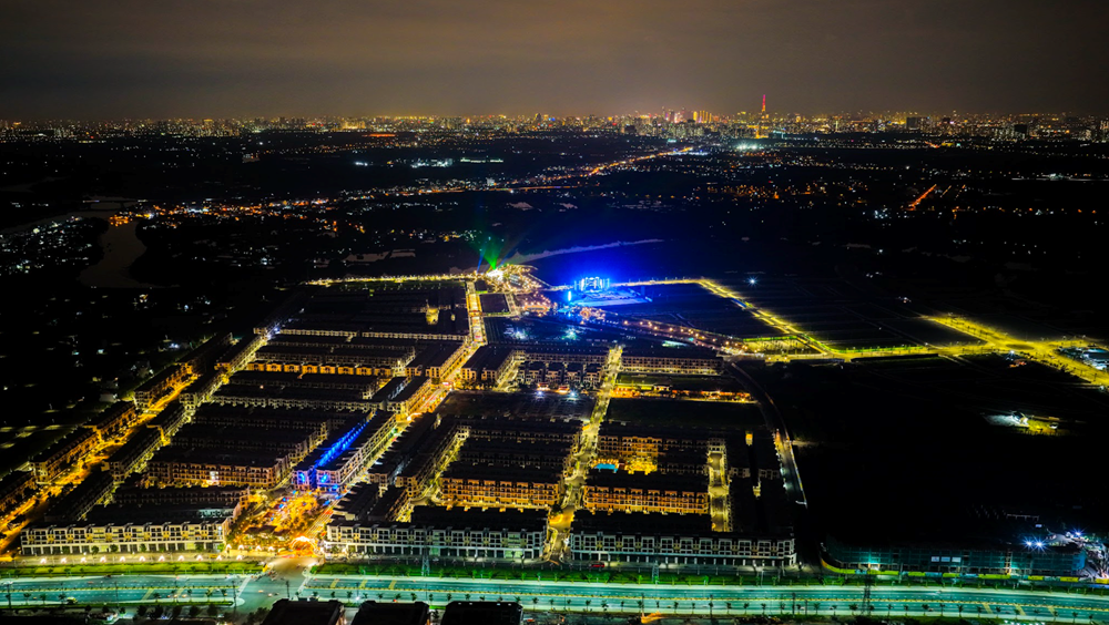 Thành phố Thiên niên kỷ T&T City Millennia bừng sáng trước đại nhạc hội - ảnh 2