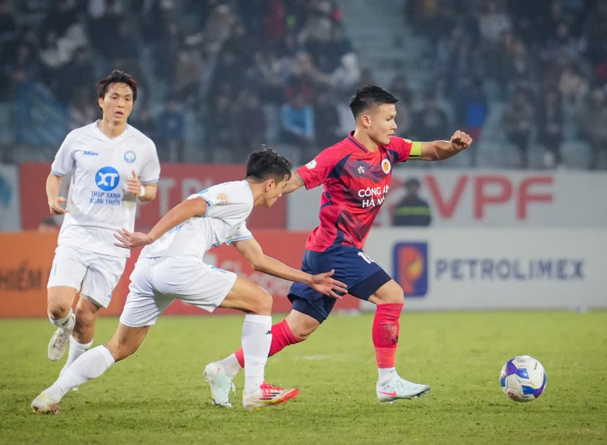 Nhận định trận đấu Nam Định vs CAHN, 18h00 ngày 9.8: Trận chiến giữa các vì sao - ảnh 1