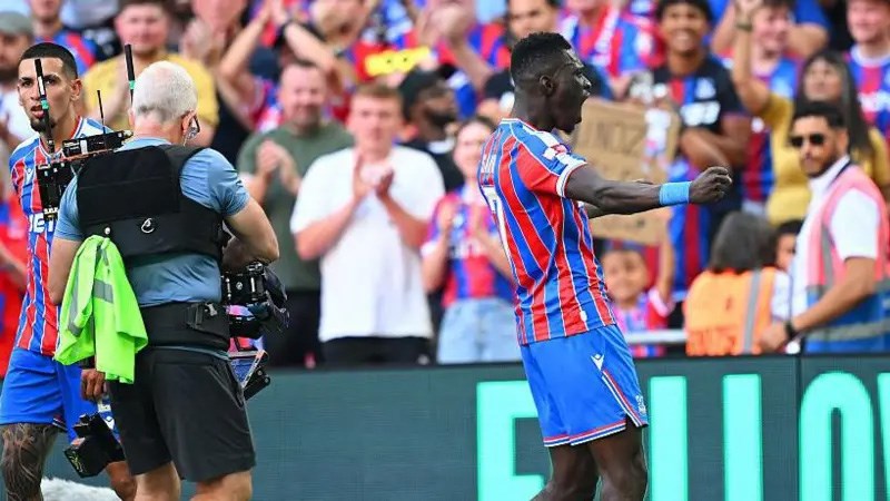 Palace thắng Liverpool, khép lại trận mở màn mùa giải kịch tính bậc nhất - ảnh 2