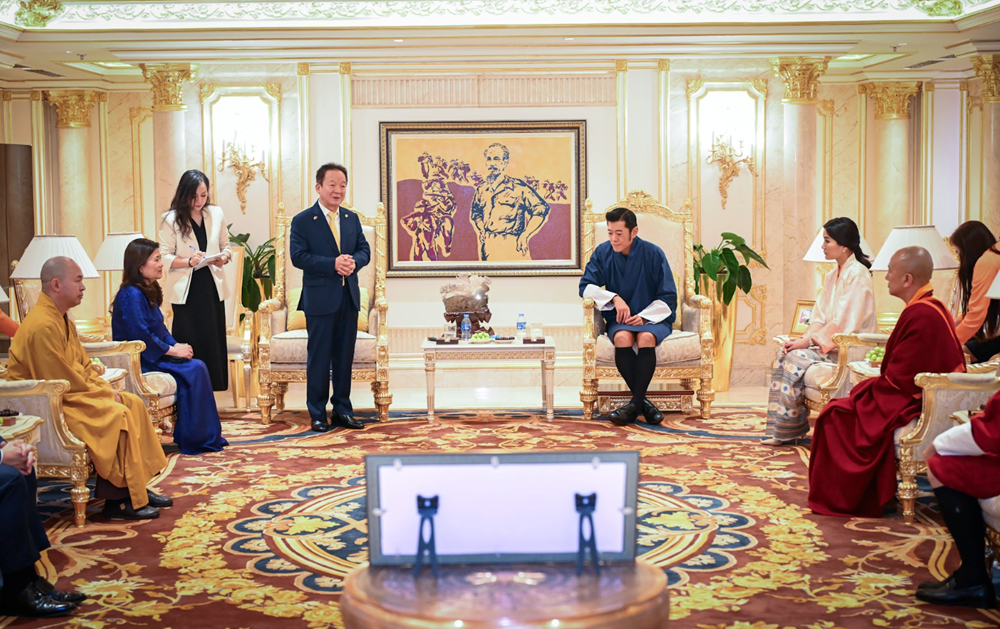 Quốc vương Bhutan và Hoàng hậu tới thăm Tập đoàn T&T Group - ảnh 2