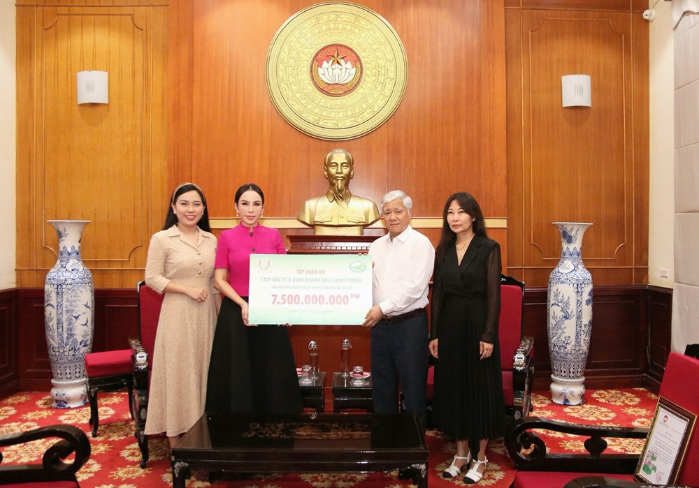 KN Holdings góp 13,5 tỷ đồng hỗ trợ đồng bào bị ảnh hưởng bởi báo Yagi - ảnh 1