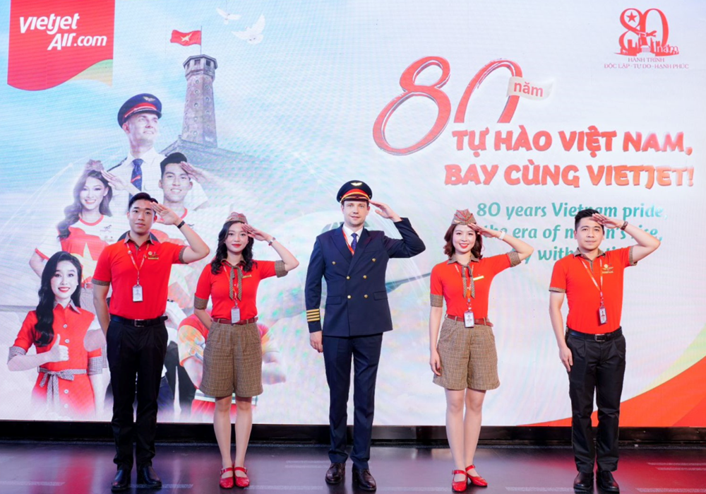 Vietjet với không gian trải nghiệm đặc biệt ấn tượng tại Triển lãm “80 năm Hành trình Độc lập - Tự do - Hạnh phúc“ - ảnh 1