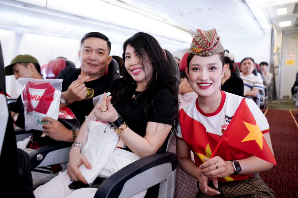 Những chuyến bay Vietjet mang cờ đỏ - sao vàng rực rỡ khắp trong ngoài nước dịp kỷ niệm 80 năm Quốc khánh 2.9 - ảnh 3