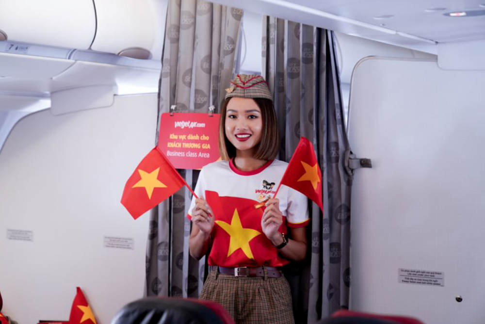 Những chuyến bay Vietjet mang cờ đỏ - sao vàng rực rỡ khắp trong ngoài nước dịp kỷ niệm 80 năm Quốc khánh 2.9 - ảnh 9