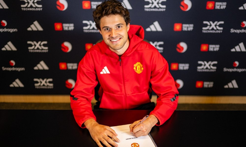Tin chuyển nhượng bóng đá ngày cuối hè 2025: Man United đón thủ môn mới, nhưng không phải Emiliano Martinez - ảnh 2