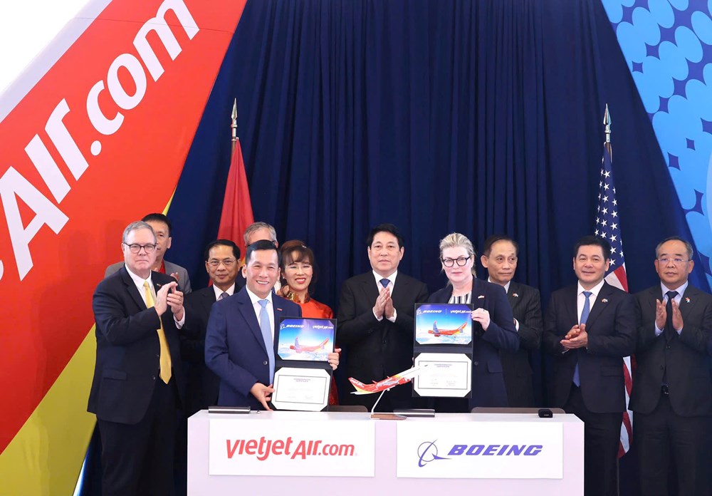 Chủ tịch nước Lương Cường chứng kiến Vietjet nhận bàn giao tàu bay Boeing đầu tiên – dấu mốc 30 năm quan hệ Việt Nam – Hoa Kỳ - ảnh 6