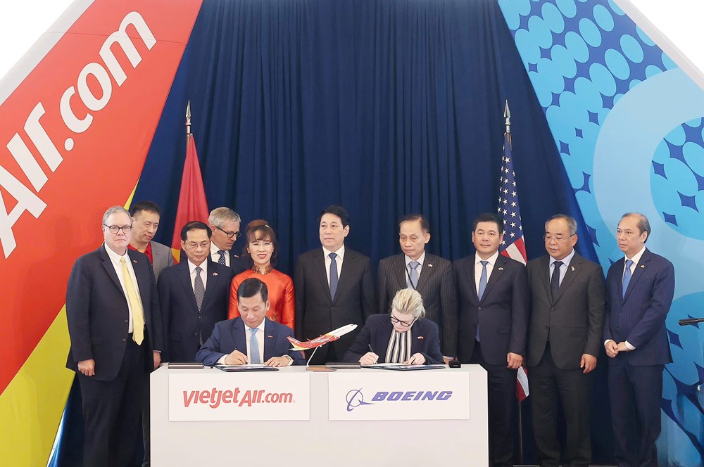 Chủ tịch nước Lương Cường chứng kiến Vietjet nhận bàn giao tàu bay Boeing đầu tiên – dấu mốc 30 năm quan hệ Việt Nam – Hoa Kỳ - ảnh 5