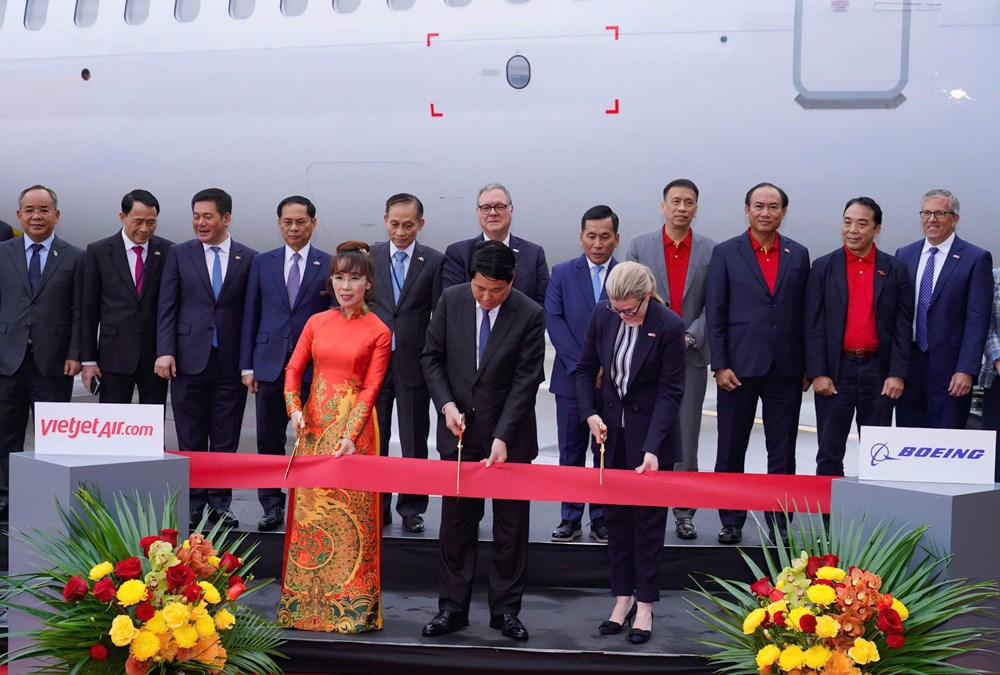 Chủ tịch nước Lương Cường chứng kiến Vietjet nhận bàn giao tàu bay Boeing đầu tiên – dấu mốc 30 năm quan hệ Việt Nam – Hoa Kỳ - ảnh 7