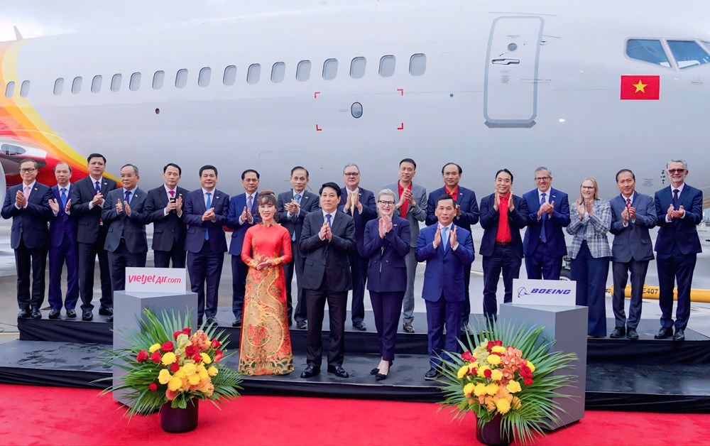 Chủ tịch nước Lương Cường chứng kiến Vietjet nhận bàn giao tàu bay Boeing đầu tiên – dấu mốc 30 năm quan hệ Việt Nam – Hoa Kỳ - ảnh 8