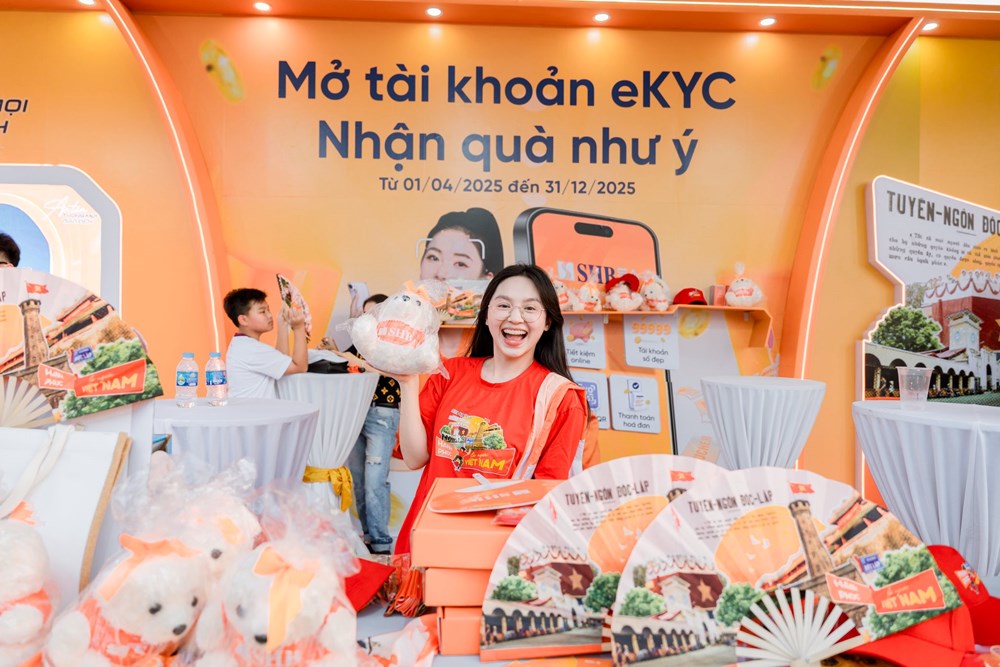 Ngân hàng viết tiếp câu chuyện văn hóa cùng thế hệ trẻ Việt - ảnh 9