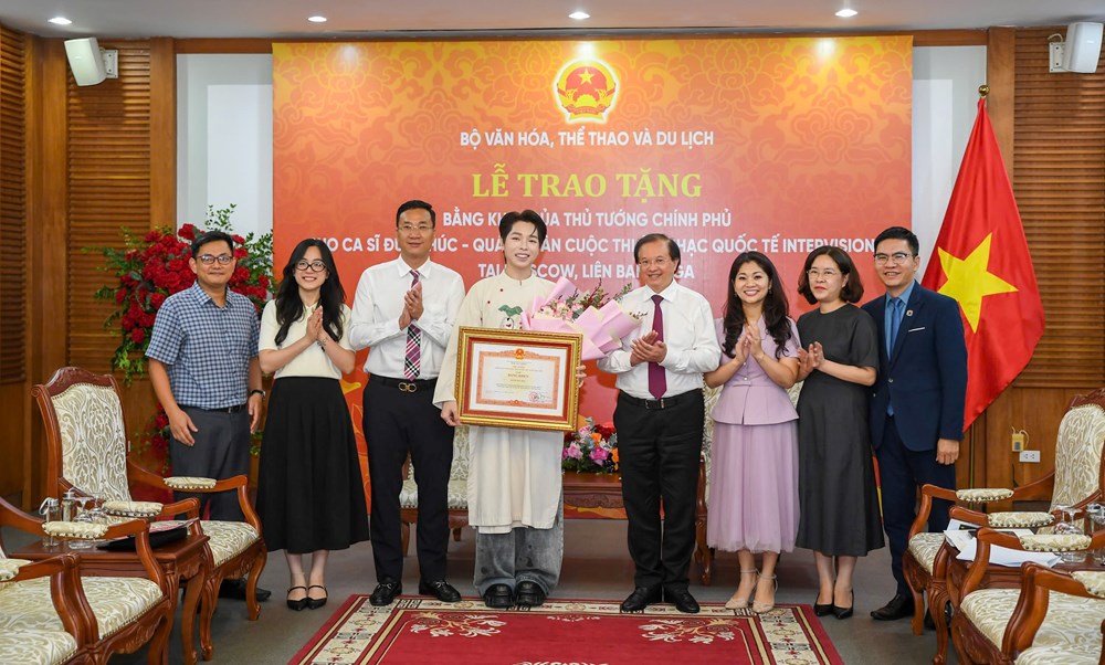 Ca sĩ Đức Phúc là lựa chọn xứng đáng, chiến thắng khẳng định sức mạnh văn hóa Việt - ảnh 1
