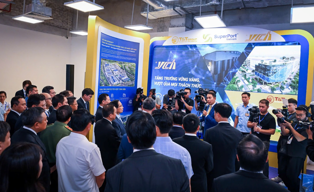 Tiếp tục đẩy mạnh ứng dụng AI, “siêu cảng” Việt Nam SuperPort™ của T&T Group gây ấn tượng mạnh tại VIIE 2025 - ảnh 4