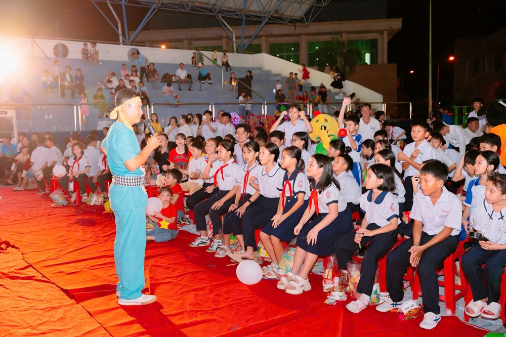 Đêm Hội Trăng Rằm 2025 – Tết Trung Thu ấm áp cho thiếu nhi ngành VHTTDL Đồng Nai - ảnh 1