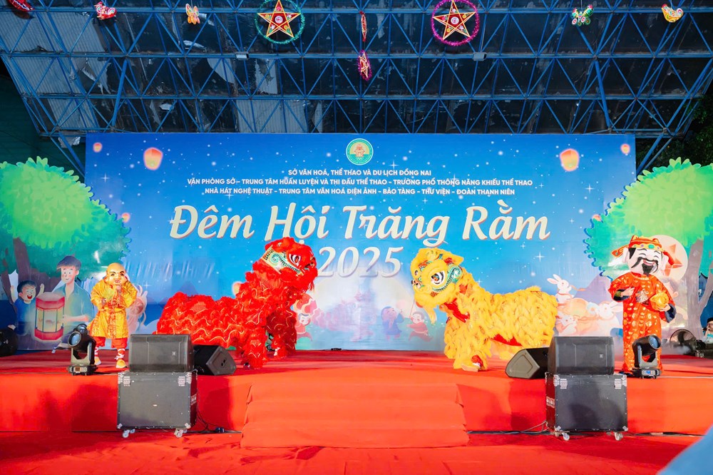 Đêm Hội Trăng Rằm 2025 – Tết Trung Thu ấm áp cho thiếu nhi ngành VHTTDL Đồng Nai - ảnh 2