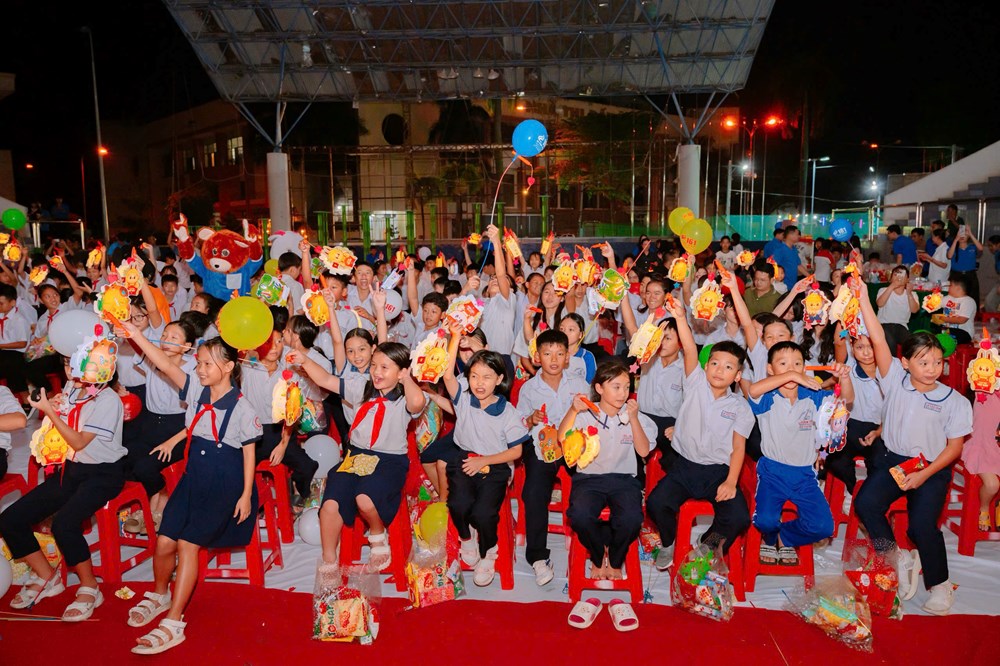 Đêm Hội Trăng Rằm 2025 – Tết Trung Thu ấm áp cho thiếu nhi ngành VHTTDL Đồng Nai - ảnh 5