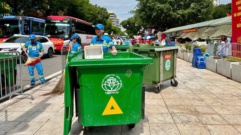Hà Nội: Tăng phí thu gom rác thải sinh hoạt từ quý III.2026 - ảnh 1