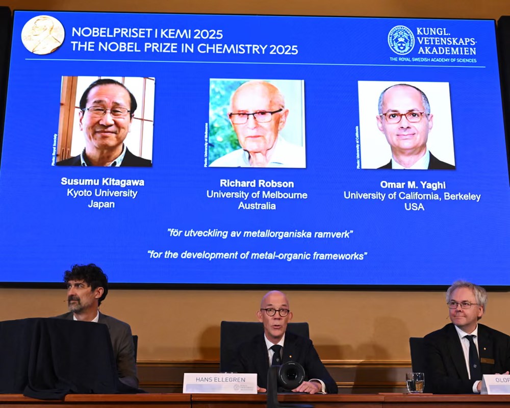 GS. Omar M. Yaghi – Chủ nhân Giải thưởng VinFuture nhận Giải Nobel Hóa học 2025 - ảnh 1