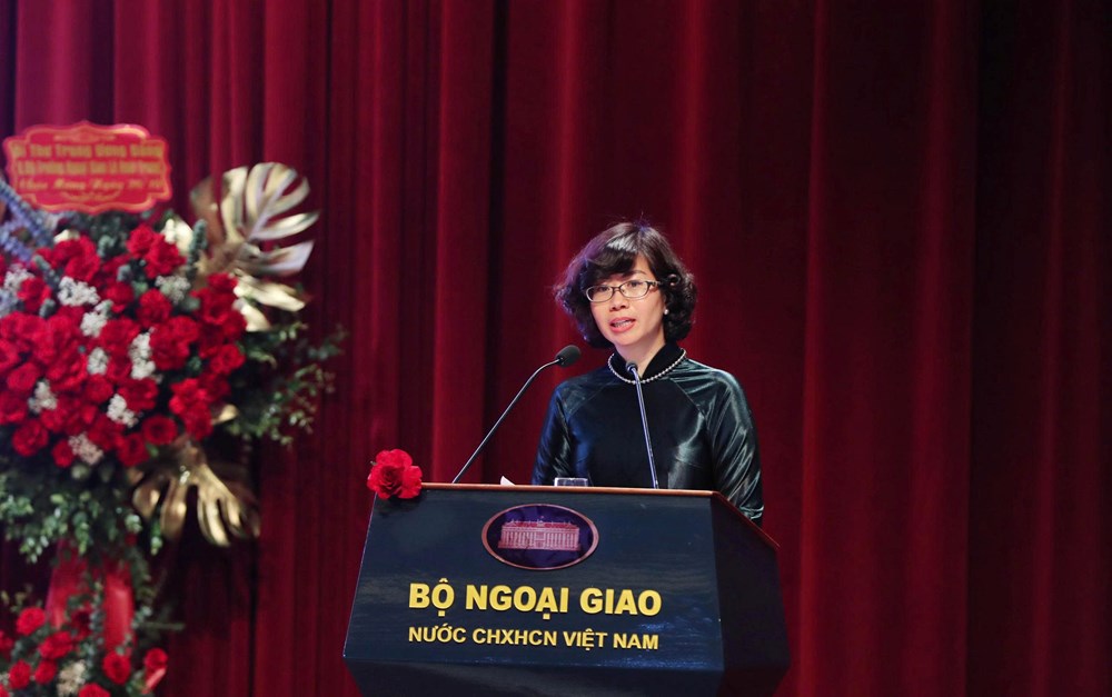 “Nhà ngoại giao nữ với Áo dài Việt”: Lan tỏa bản sắc, bồi đắp sức mạnh mềm văn hóa - ảnh 4