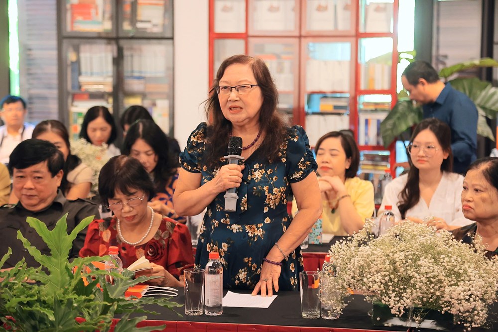“Một mùa mây trắng - Mấy mùa thơ”: Hành trình thi ca Nguyễn Tiến Thanh - ảnh 2
