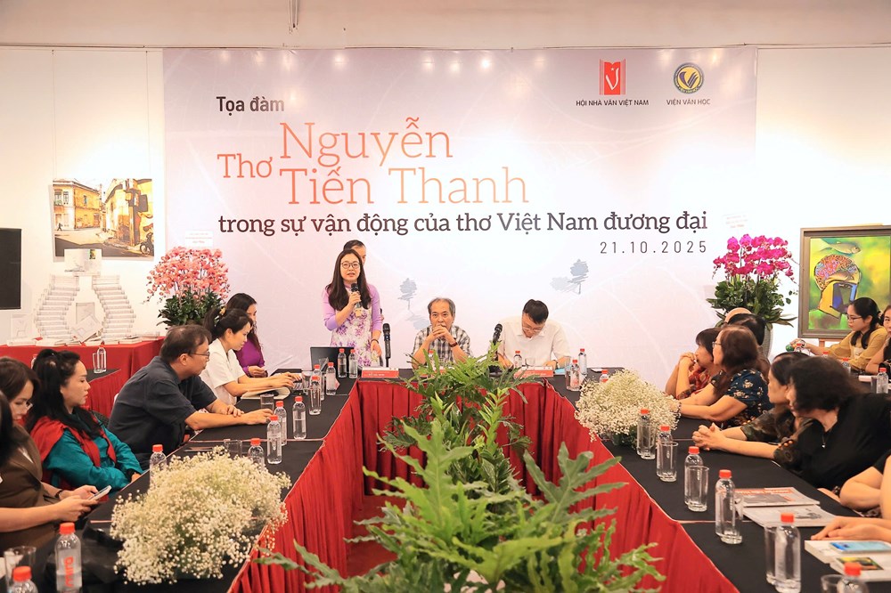 “Một mùa mây trắng - Mấy mùa thơ”: Hành trình thi ca Nguyễn Tiến Thanh - ảnh 1