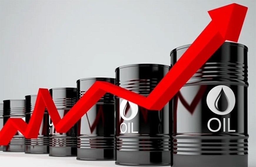 Giá xăng dầu hôm nay 27.10: Giảm gần 1%, thị trường chịu áp lực kép - ảnh 1