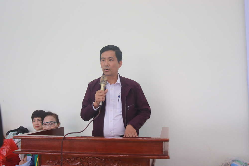 “Mất đi ánh sáng, nhưng hôm nay tôi thấy được niềm ấm áp của tình người" - ảnh 4