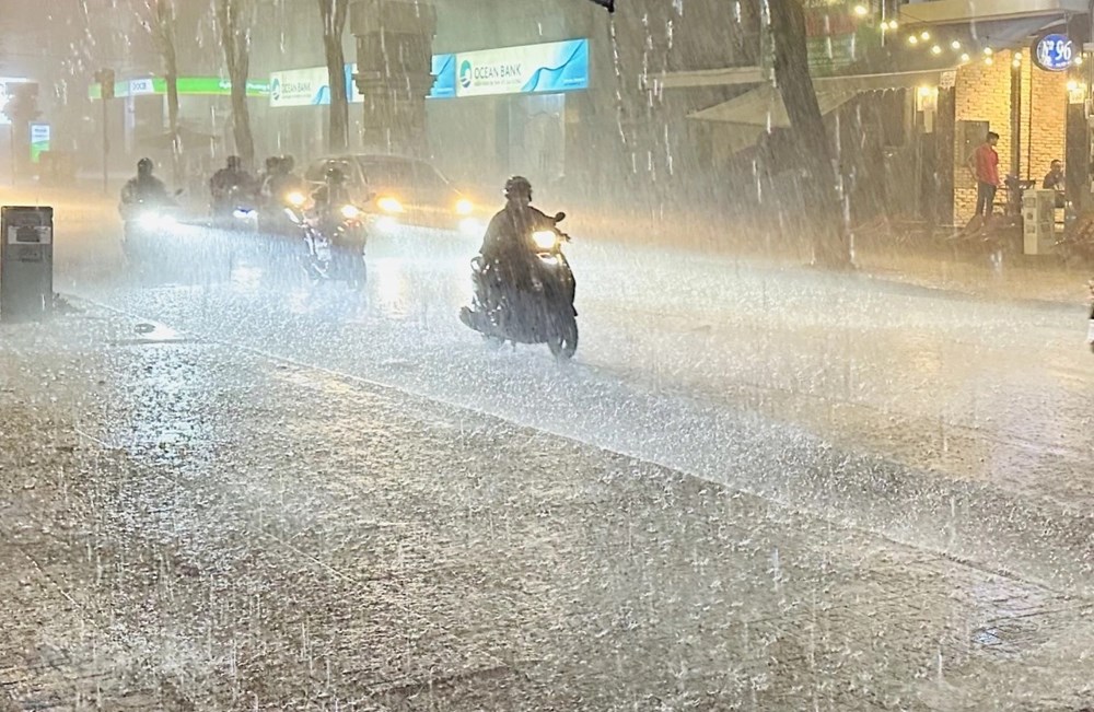 Dự báo thời tiết 28.10: Trung Bộ có mưa to đến rất to - ảnh 1