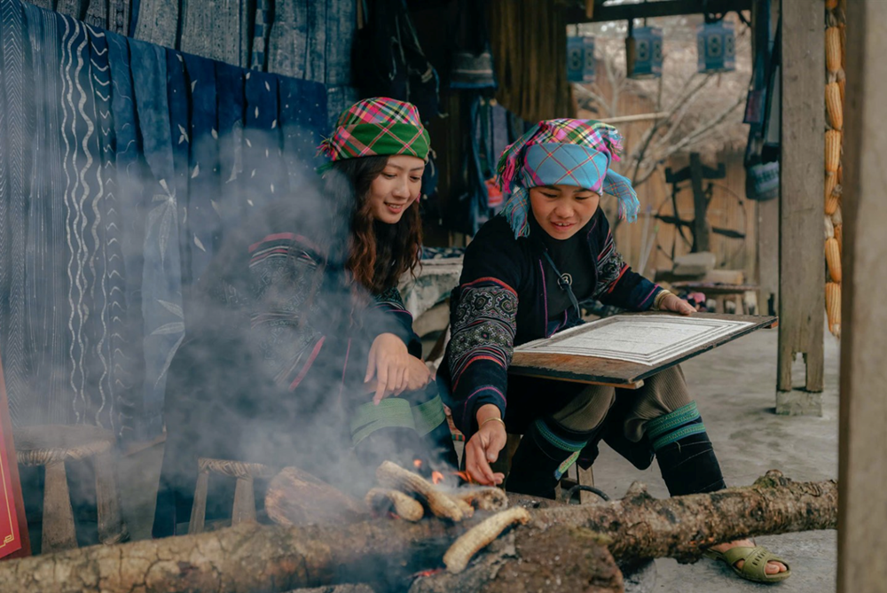 Du khách Tây thích thú săn mây, check in hoa Sen đá trên đỉnh Fansipan - ảnh 10